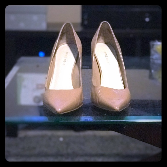 Nude Heels - Picture 1 of 2